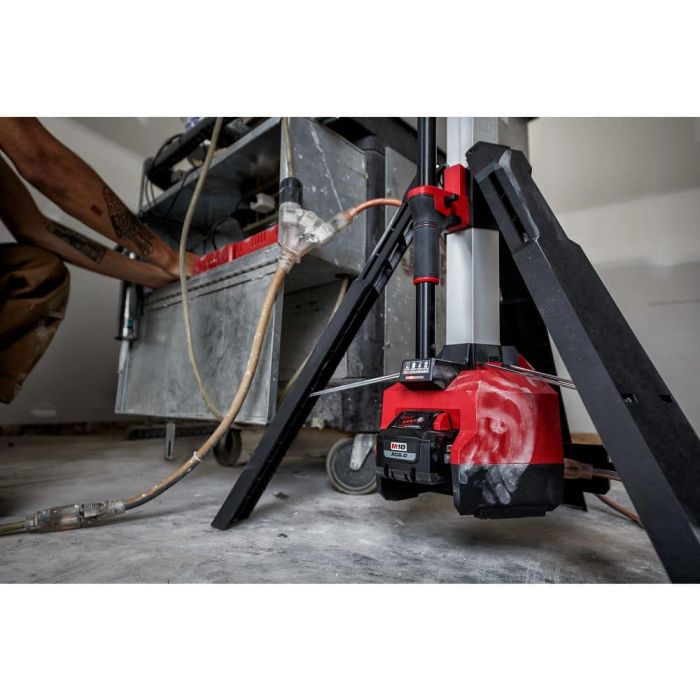 MILWAUKEE M18 HOSALC-0 ASIA M18™ 6000 Max Lumens High Output Stand Area Light / Charger (BARE UNIT)