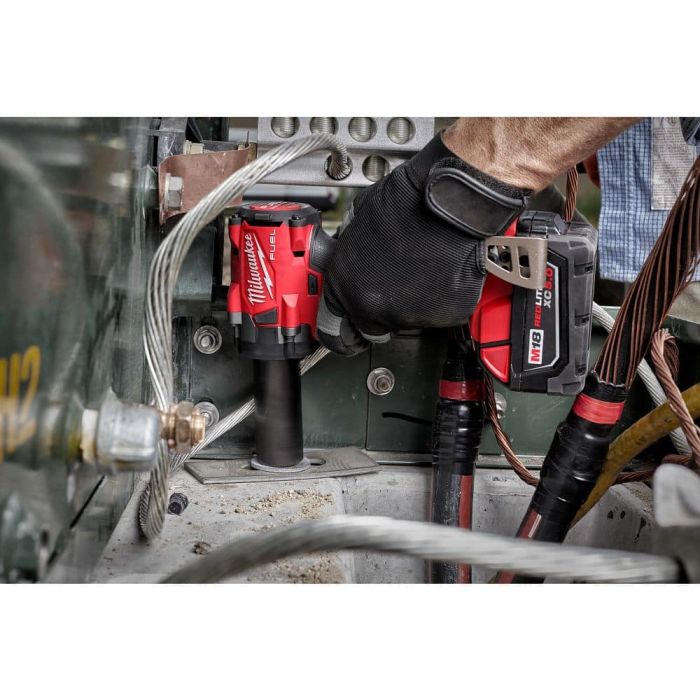 MILWAUKEE M18 FIW2F38-0 ASIA M18 FUEL™ 3/8″ 339Nm Compact Impact Wrench with Friction Ring (BARE UNIT)