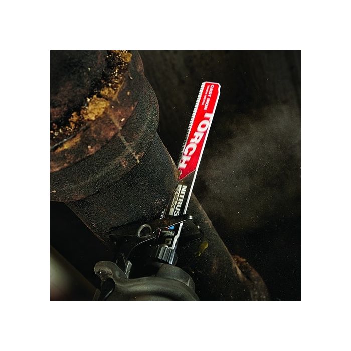 MILWAUKEE 48-00-5262 , 9" (230mm) 7TPI TORCH with Nitrus Carbide Sawzall Blade for Thick Metal