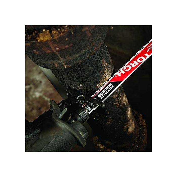 MILWAUKEE 48-00-5262 , 9" (230mm) 7TPI TORCH with Nitrus Carbide Sawzall Blade for Thick Metal