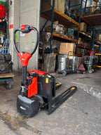 AIKO ELECTRICAL PALLET TRUCK 1.5 TON WITH 1 BATTERY (560MM X 1150MM) F4 | MODEL: PT-AIKO-F4-N