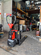 AIKO ELECTRICAL PALLET TRUCK 1.5 TON WITH 1 BATTERY (560MM X 1150MM) F4 | MODEL: PT-AIKO-F4-N