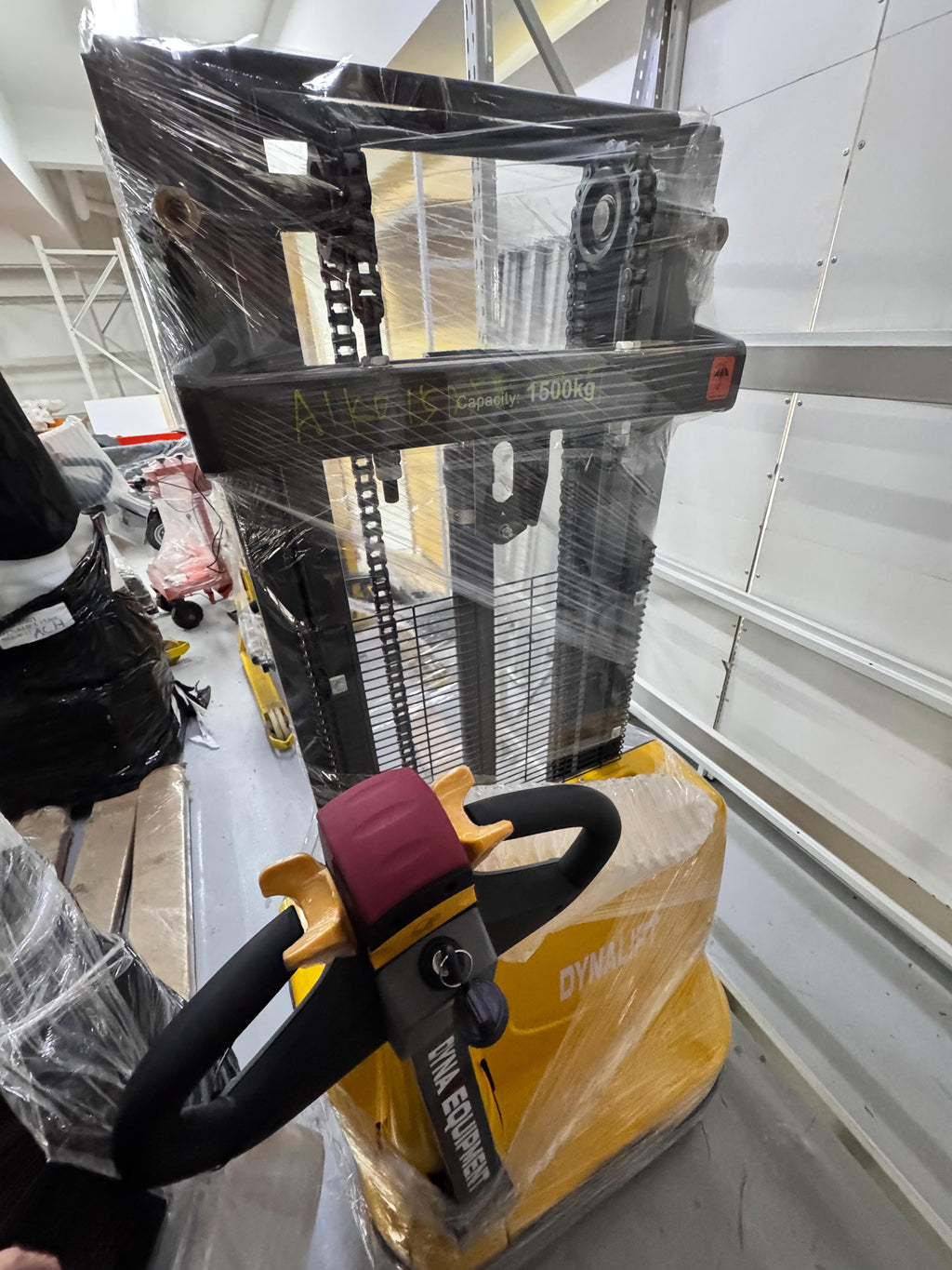 AIKO 2.5M FULL ELECTRICAL SELF-PROPELLED 1.5 TON STACKER FOR OPEN PALLET | MODEL : PT-AIKO1525E-2.5