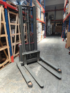 AIKO SELF-PROPELLED ELECTRIC ADJUSTABLE WIDE LEG STACKER (CDD1530) FOR OPEN PALLET & CLOSE PALLET | MODEL: PT-AIKO1530A-N