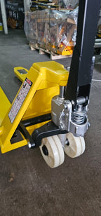 AIKO PALLET TRUCK 2TON 540*1150 51MM SINGLE NYLON - SUPER LOW | MODEL: PT-CBY2N-550L