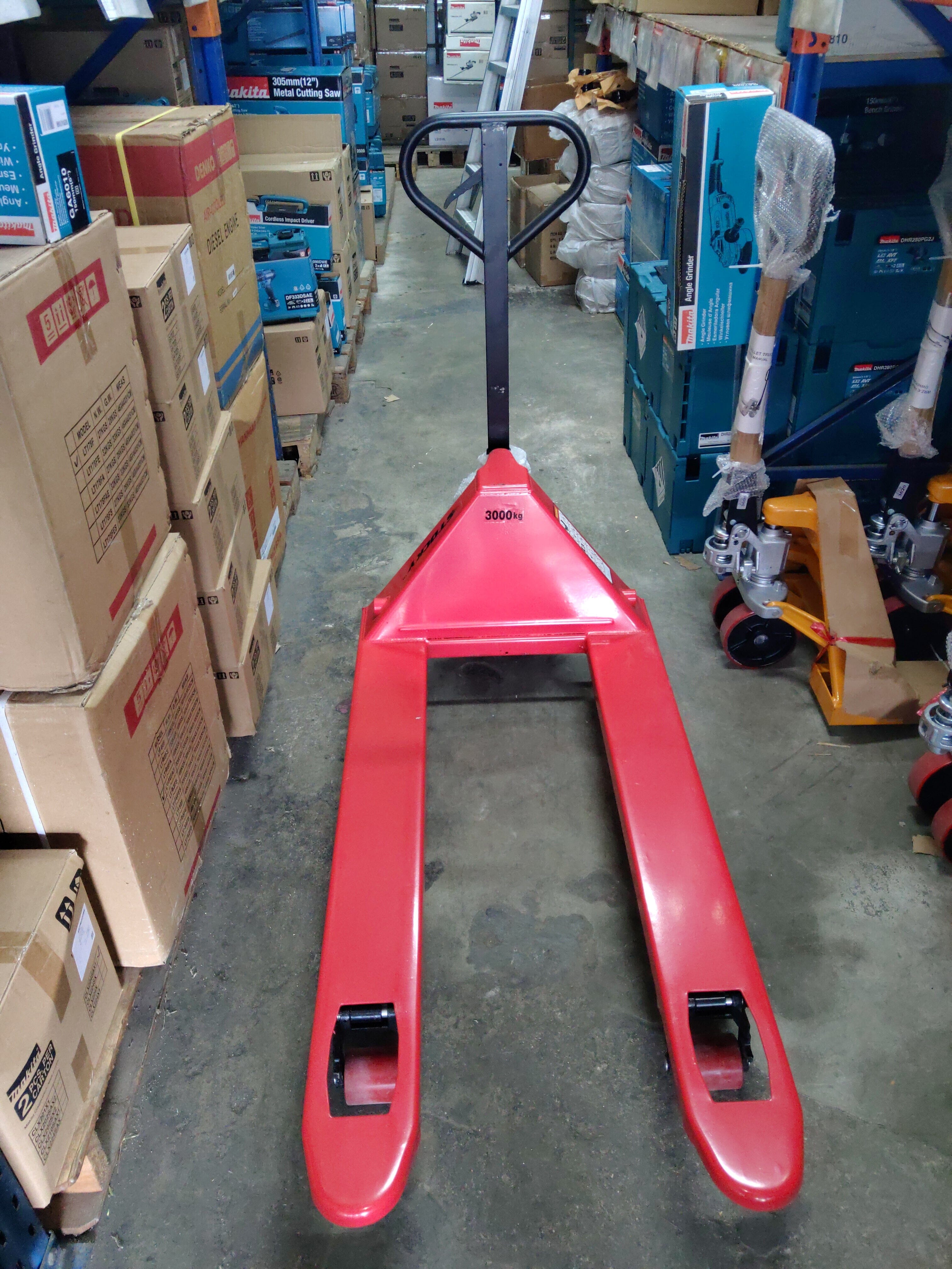 AIKO 3 TON PALLET TRUCK 685*1200*85MM SINGLE PU | MODEL : PT-CBY3P-685 Secondary image