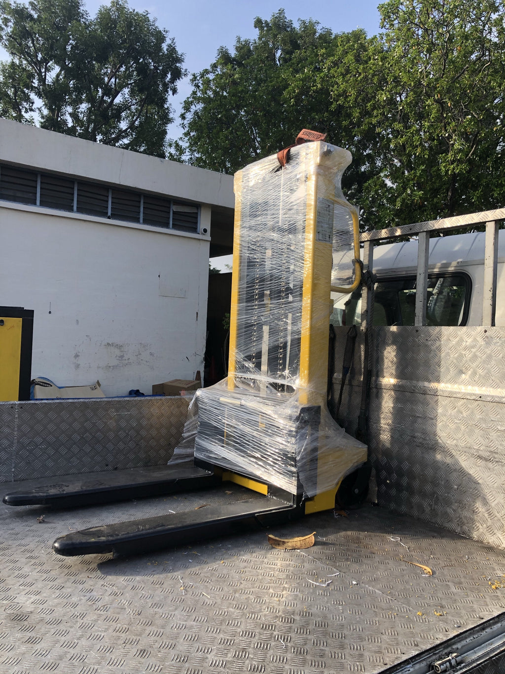 AIKO 2TON, 2M SEMI-ELECTRIC STACKER PU WHEEL FOR OPEN PALLET | MODEL : PT-CTD2.0/2.0