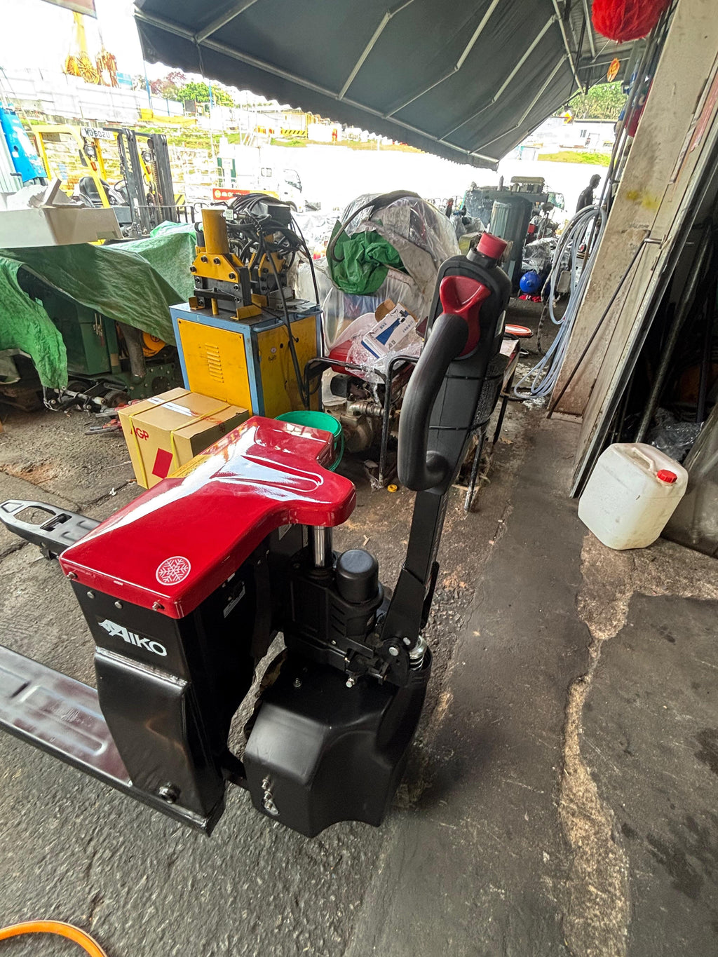 AIKO FULLY ELECTRIC COLD ROOM PALLET TRUCK 3T 685*1220MM | MODEL: PT-HB-TYA30CS