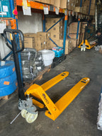 AIKO PALLET TRUCK 3T 685*1220*85MM SINGLE NYLON #BF | MODEL: PT-N3N-685