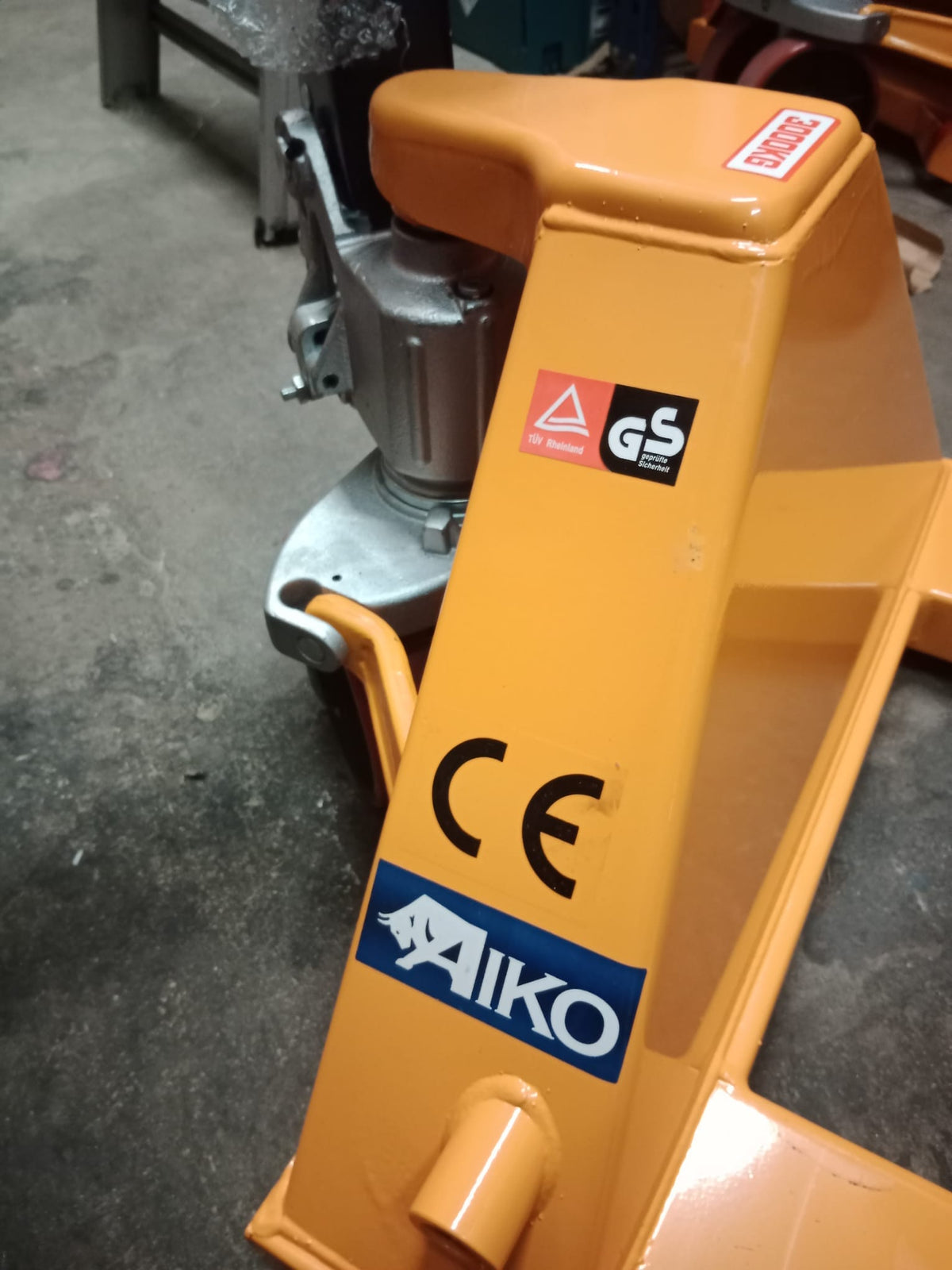 AIKO 3 TON PALLET TRUCK 3T 685*1220*85 DOUBLE PU WHEEL | MODEL : PT-W3P-685-2
