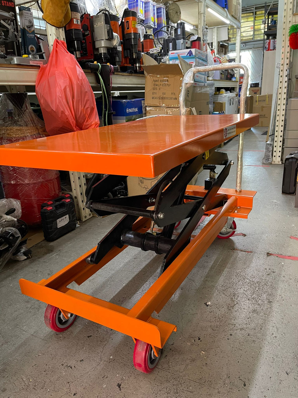 AIKO 800KG , 1500MM HYDRAULIC SCISSOR TABLE LIFT TRUCK | MODEL : PT-WP800-1.5M