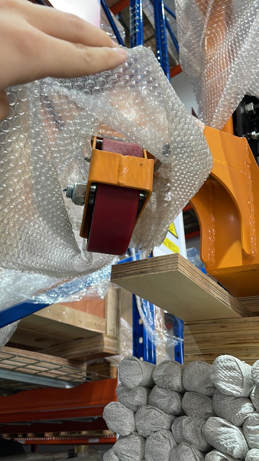 AIKO 1 TON 1.5M WINCH STACKER FOR OPEN PALLET | MODEL : PT-WS100