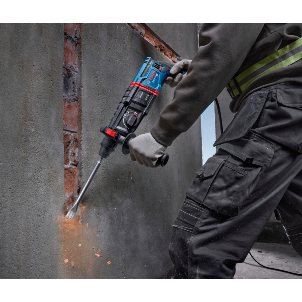 BOSCH GBH 2-26 PROFESSIONAL ROTARY HAMMER DRILL WITH SDS-PLUS 800W MOTOR [REPLACEMENT FOR GBH 2-26RE]