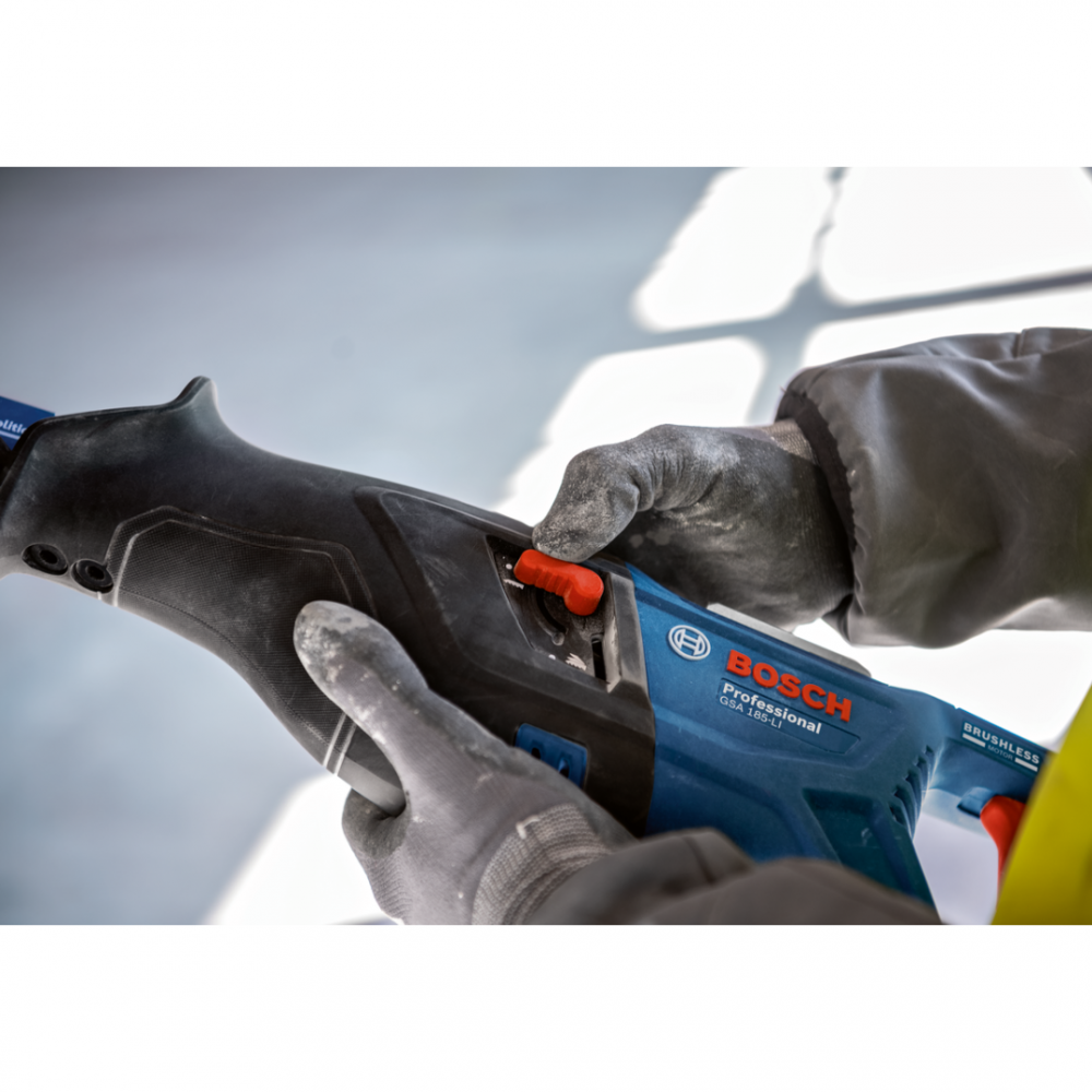 BOSCH GSA 185-LI PRO CORDLESS RECIPROCATING SAW / SABRE SAW- BARE UNIT