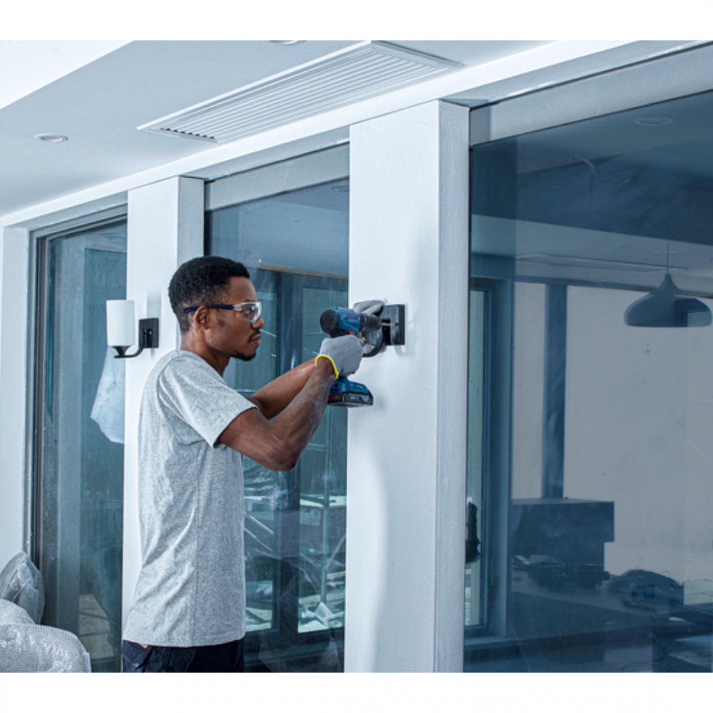 BOSCH GSR 185-LI PRO CORDLESS DRILL/DRIVER WITH BRUSHLESS MOTOR