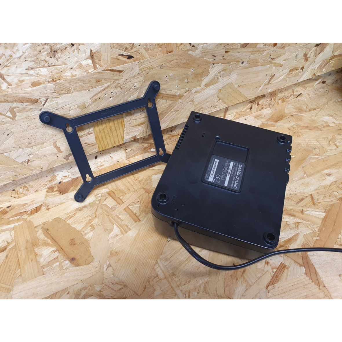 StealthMounts Charger Mounts for Makita 18V Series [SKU: CMC-MK-S_2]