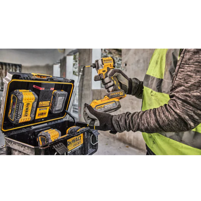 DEWALT DUAL PORTS FAST CHARGER BOX TOUGHSYSTEM 2.0 SERIES FOR 12V/ 18V BATTERIES, DWST83471-QW