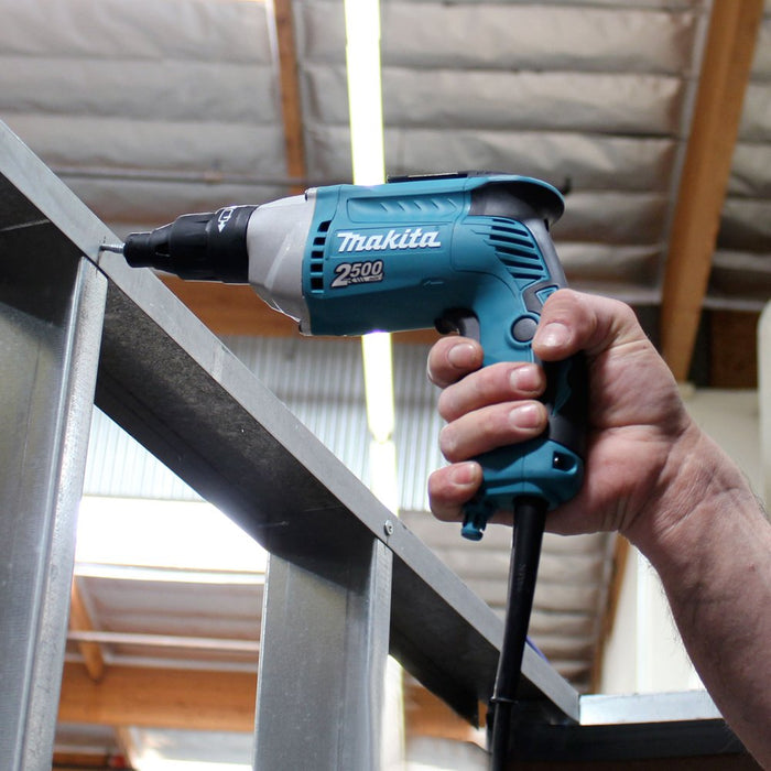 MAKITA FS2500 CORDED SCREWDRIVER