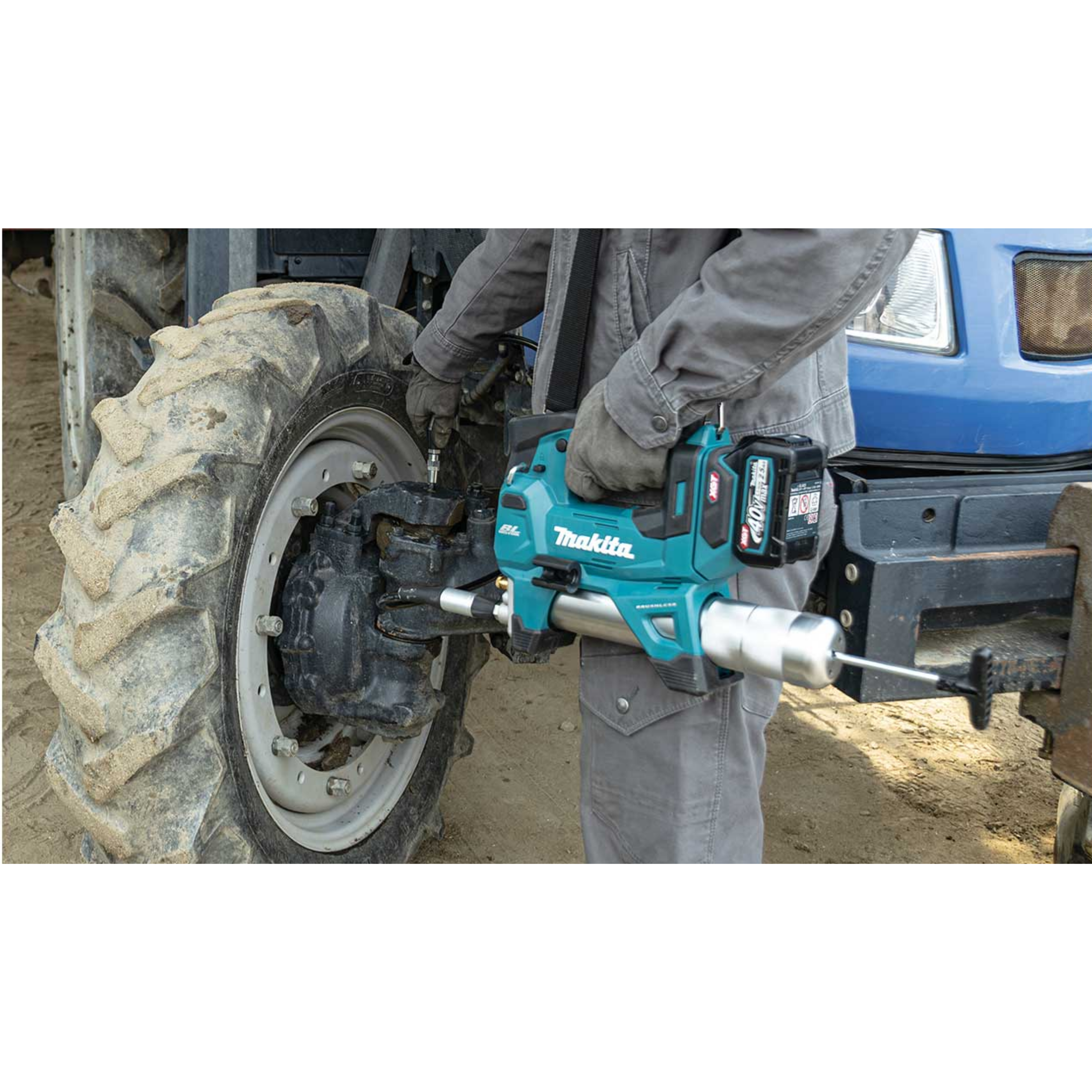 MAKITA GP001GZ, 40V CORDLESS GREASE GUN (BARE UNIT)