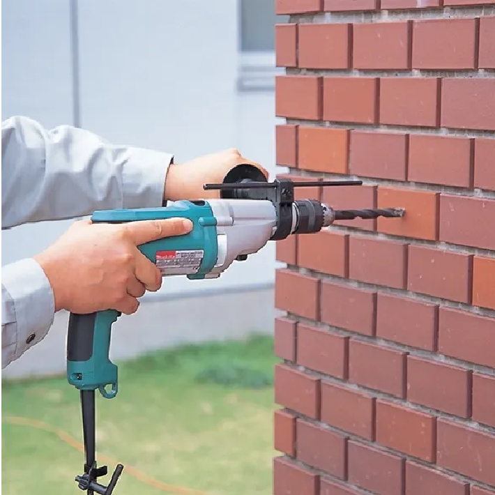 MAKITA HP2050 CORDED HAMMER DRIVER DRILL Secondary image