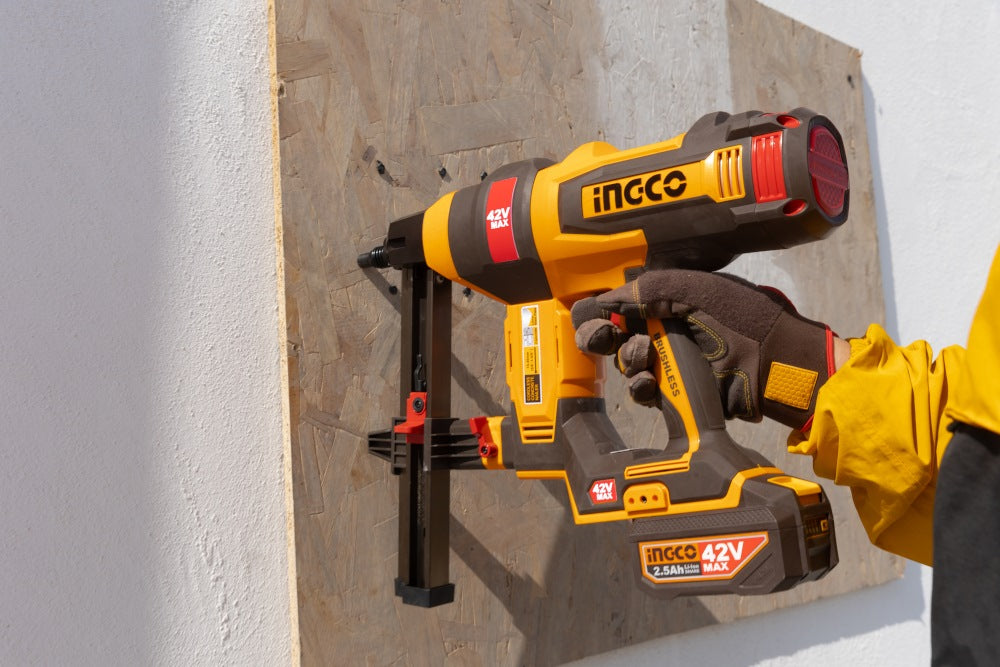INGCO 42V BL CONCRETE NAILER W/27MM NAILS 2X2.0AH+CASE CCNLI420602
