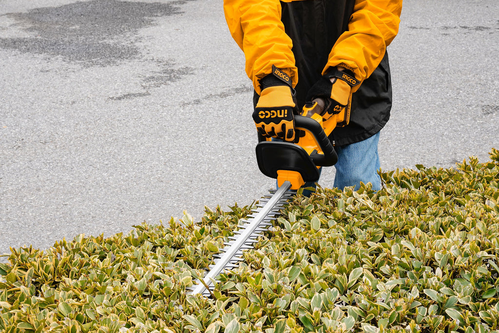 INGCO 20V HEDGE TRIMMER 450MM 1X2.0AH & CHARGER CHTLI20461