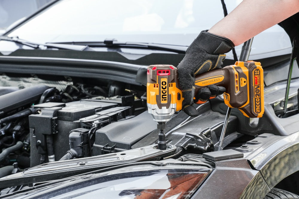 INGCO 20V BRUSHLESS IMPACT DRIVER 285NM W/2 X 20V 2.0AH & CHARGER CIRLI2028