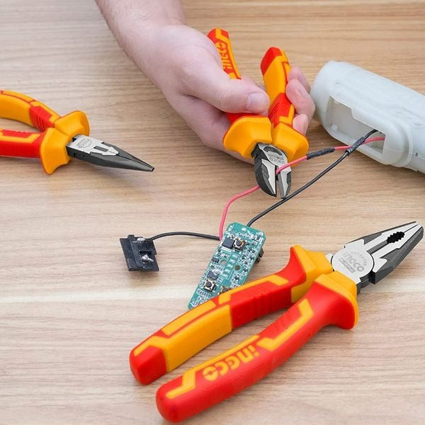 INGCO 3PCS CR.V HIGH VOLTAGE 1000V INSULATION PLIER SET HIKPS28318