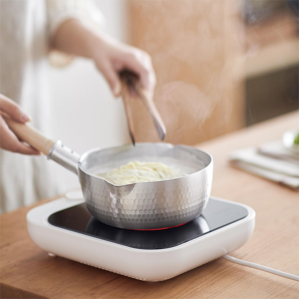 MORRIES 800W CERAMIC COOKER MS0888CIC