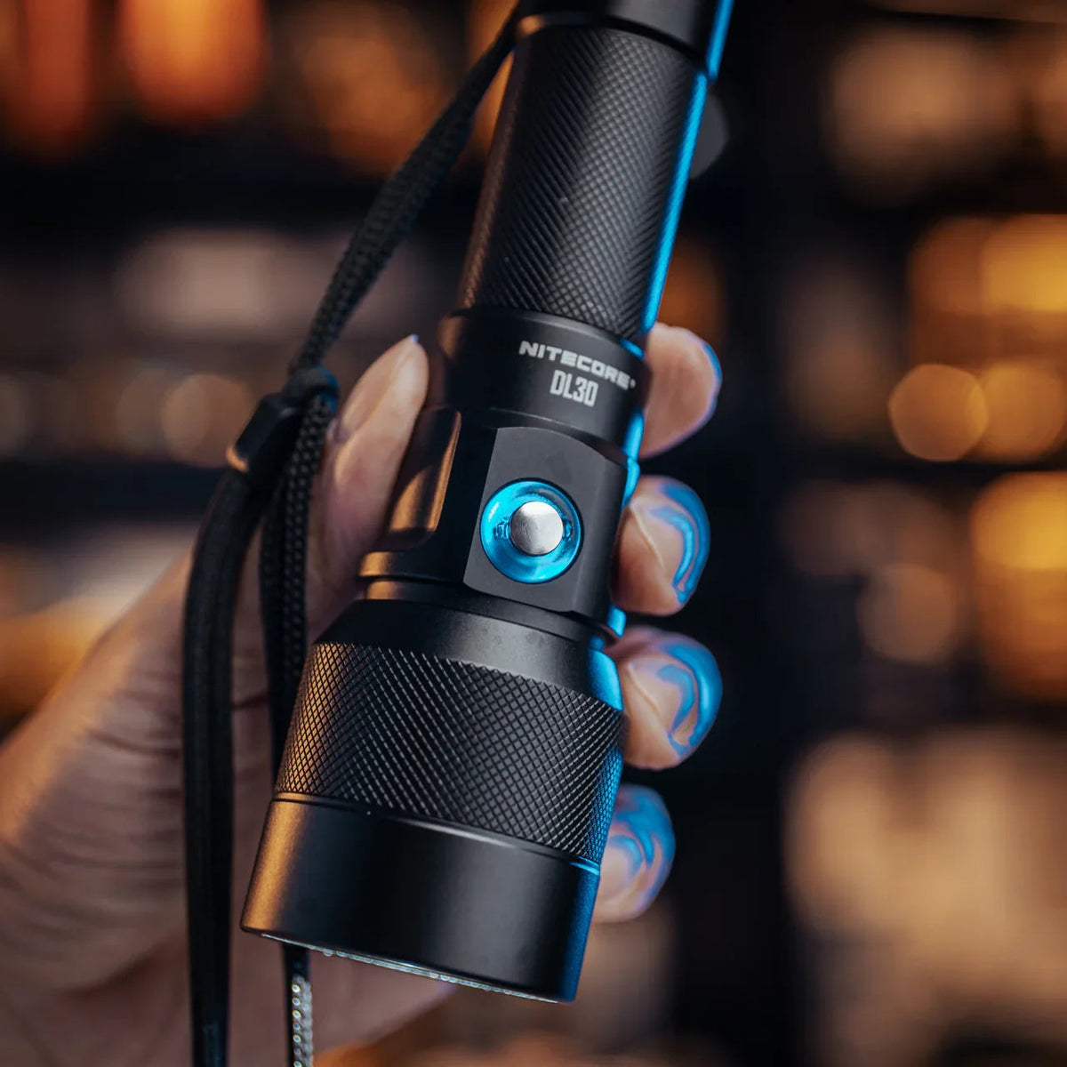NITECORE DL30 - 1100 LUMENS (100M DEPTH DIVING LIGHT)