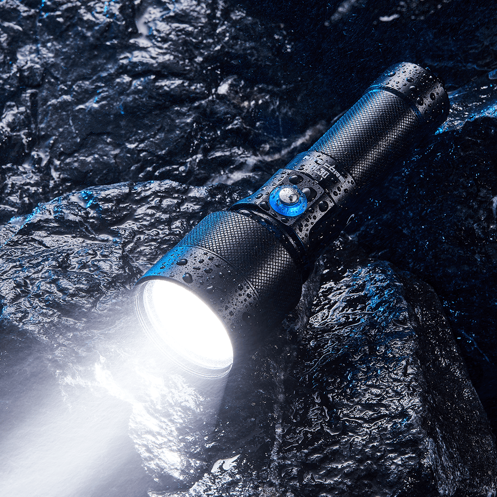 NITECORE DL30 - 1100 LUMENS (100M DEPTH DIVING LIGHT)