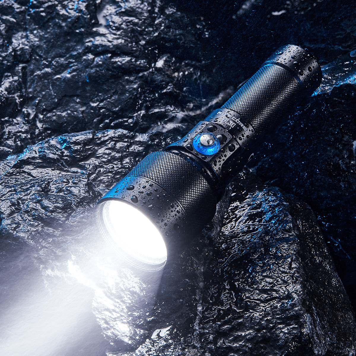 NITECORE DL30 - 1100 LUMENS (100M DEPTH DIVING LIGHT)