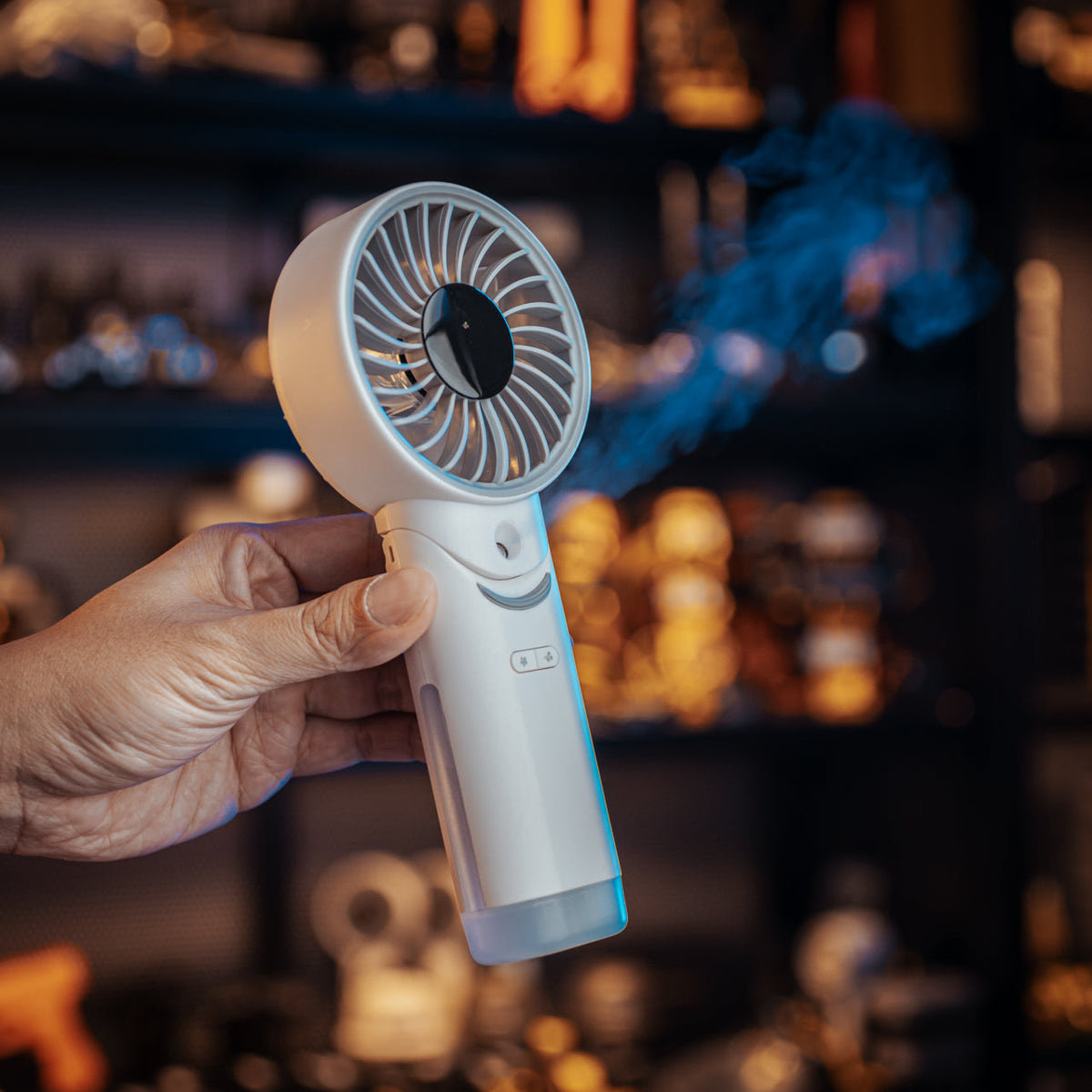 NITECORE IZZCOOL 30 (WHITE) - FOLDABLE AIR CONDITIONER FAN (3,500MAH) Main image