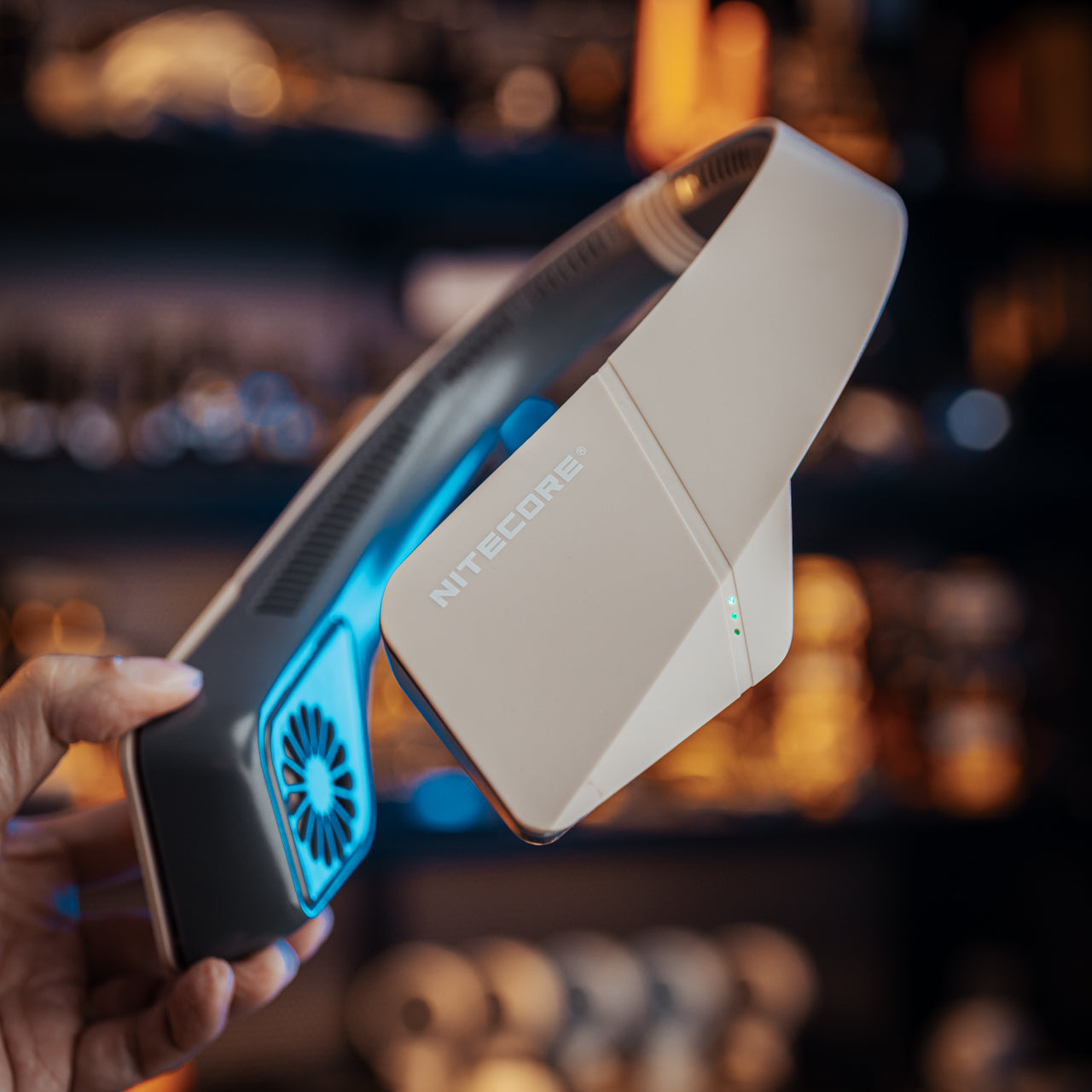 NITECORE NEF20 - BLADELESS NECK FAN (4,000MAH) Secondary image