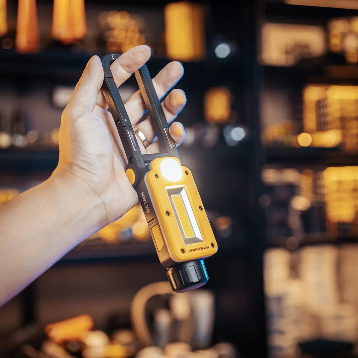 NITECORE NWL20 - 600 LUMENS
