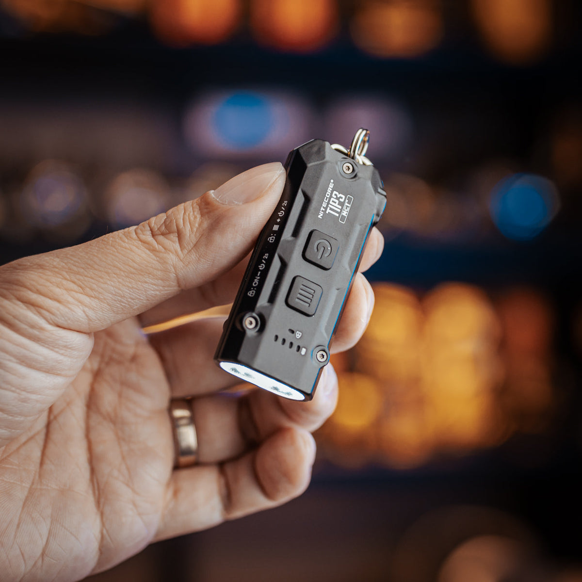 NITECORE TIP 3 (BLACK) - 720 LUMENS
