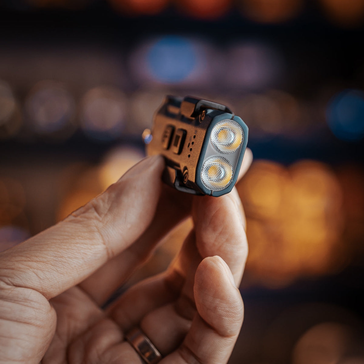 NITECORE TIP 3 (BLUE) - 720 LUMENS