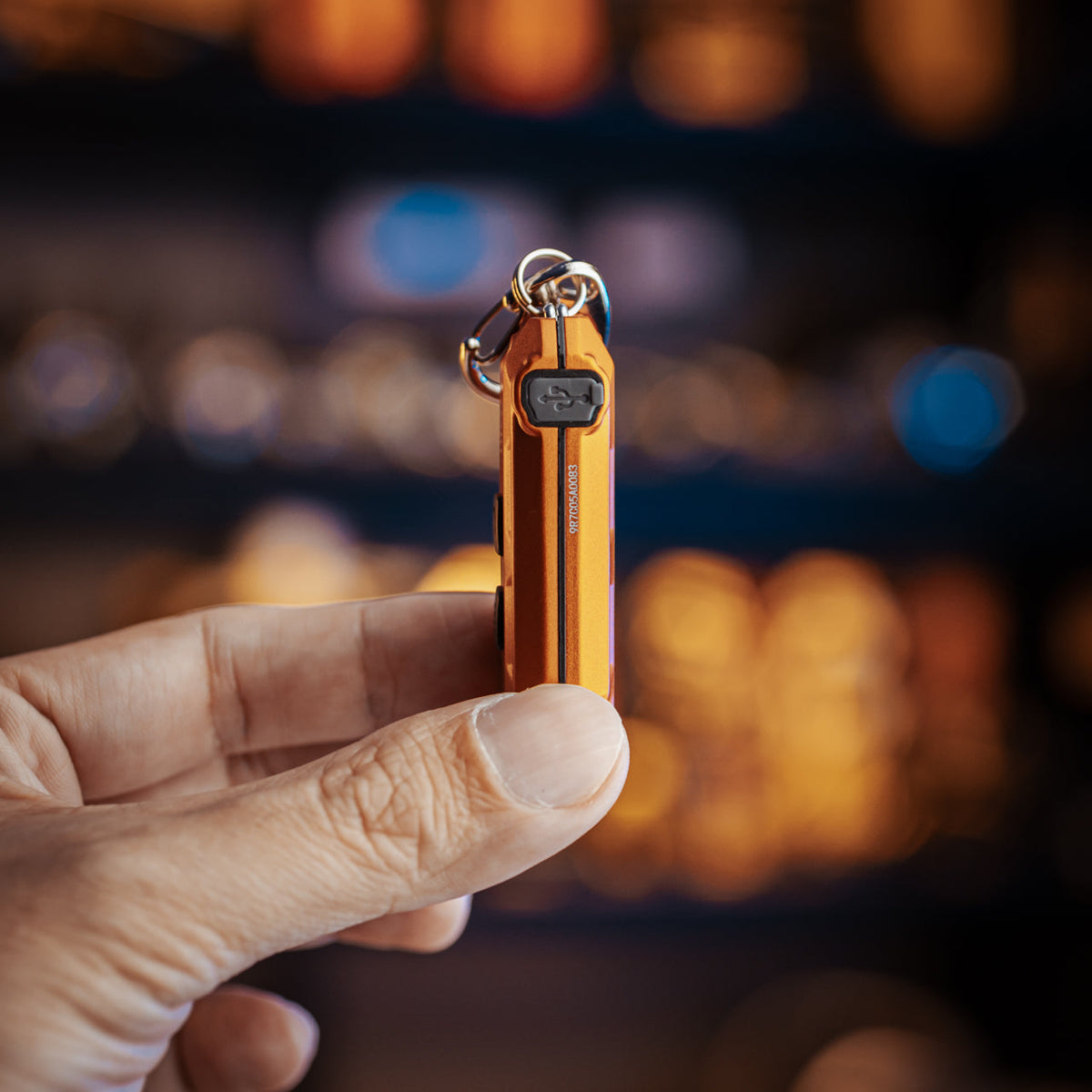 NITECORE TIP 3 (ORANGE) - 720 LUMENS