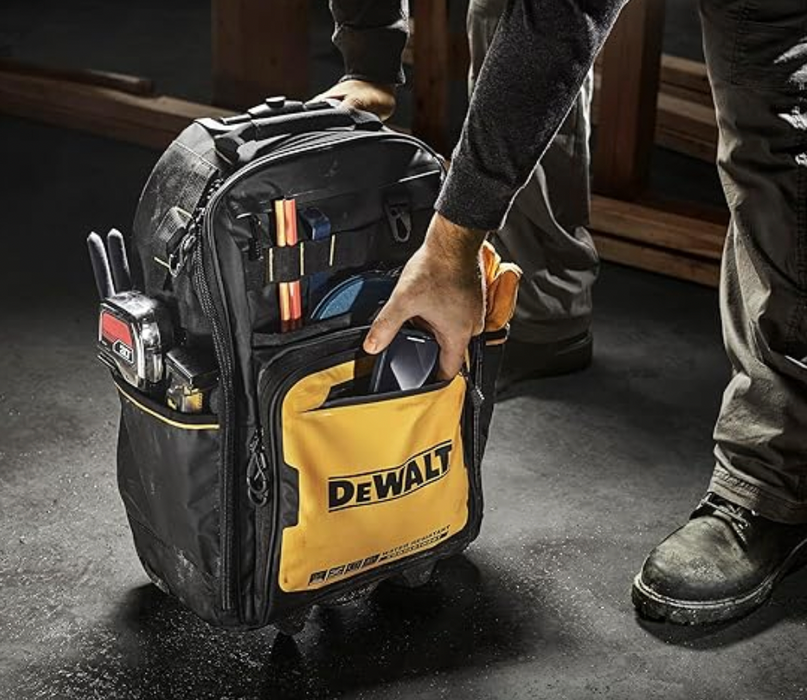 DEWALT 46 POCKET PRO BACKPACK ON WHEEL, DWST60101-1