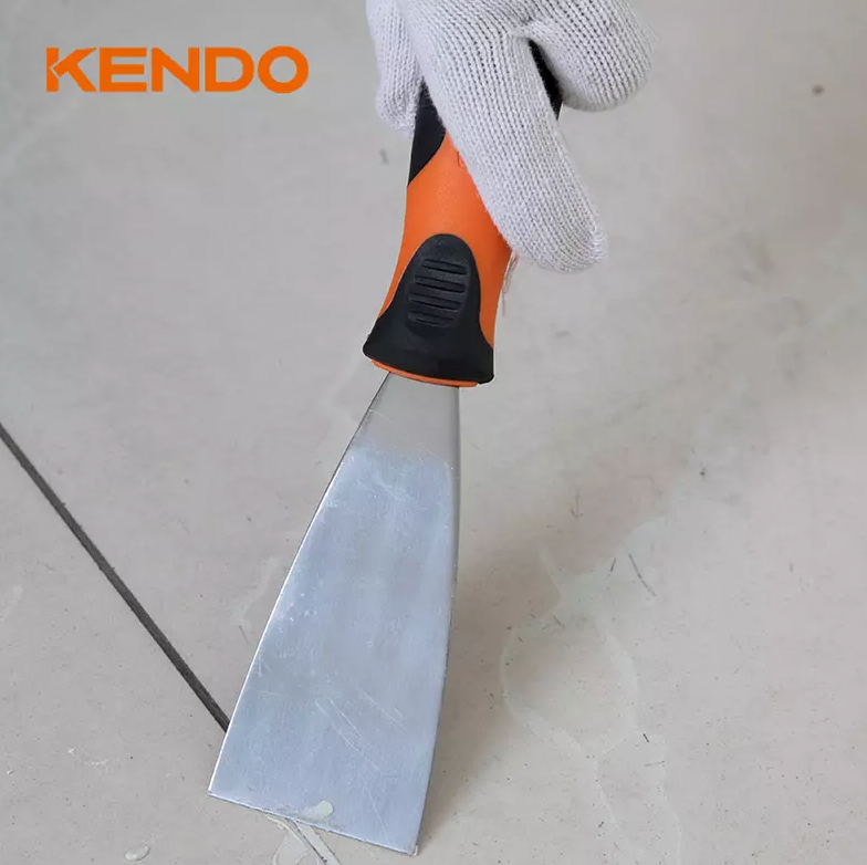 KENDO SCRAPER WITH TPR HANDLE