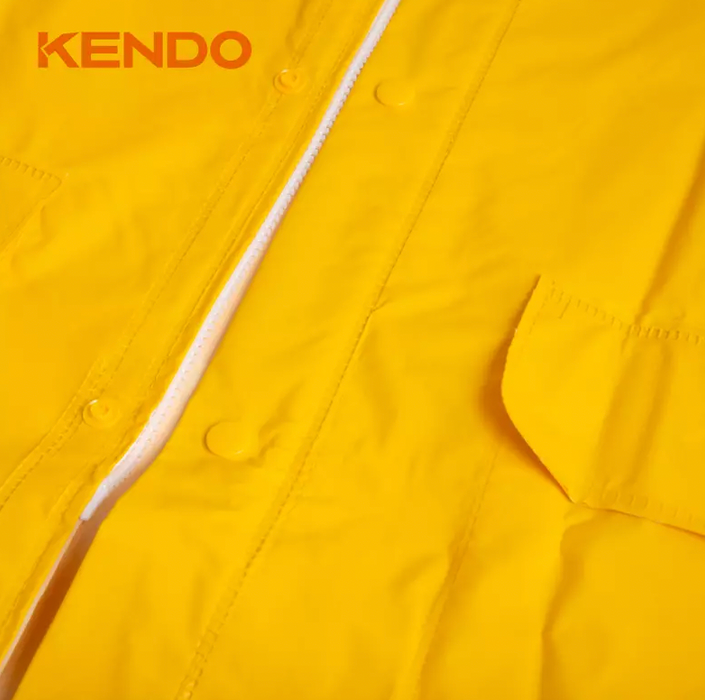 KENDO RAINCOAT WITH ZIPPER AND POCKETS