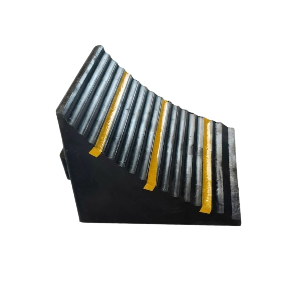 H/D RUBBER WHEEL CHOKE FOR TRAILER 320MM X 280MM X 260MM BLACK WITH YELLOW REFLECTIVE WHEEL CHOCK