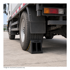 H/D RUBBER WHEEL CHOKE FOR TRAILER 320MM X 280MM X 260MM BLACK WITH YELLOW REFLECTIVE WHEEL CHOCK