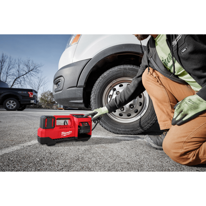 MILWAUKEE M18 BI-0 APJ M18™ 10.3 Bar / 150 PSI Inflator (BARE UNIT)