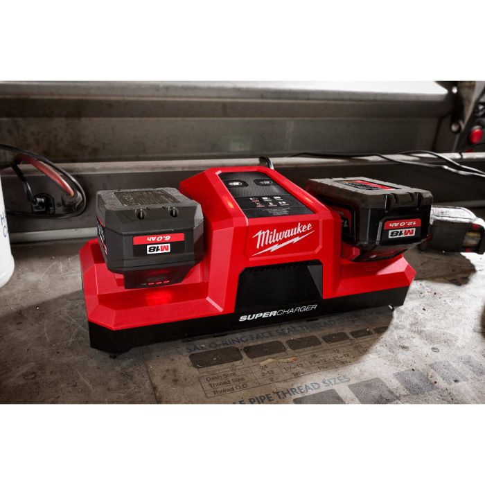 MILWAUKEE M18 DBSC SA , M18™ Dual Bay Super Charger