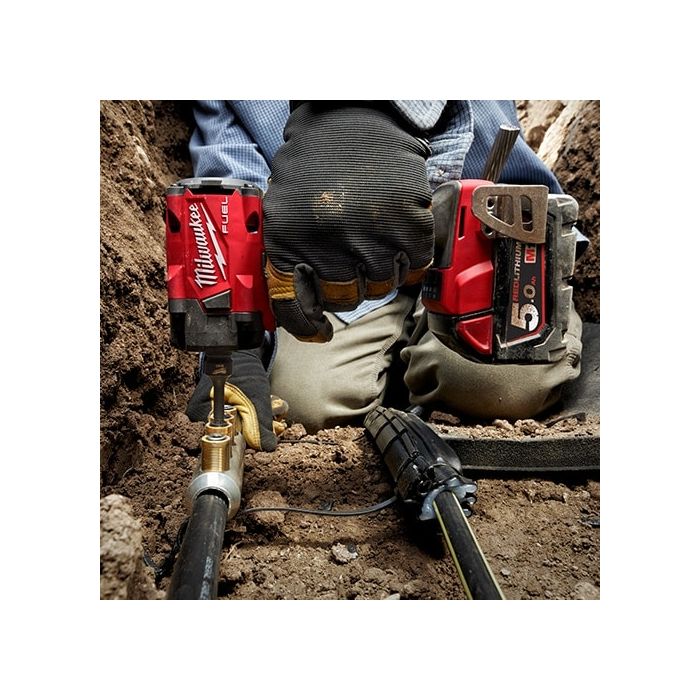 MILWAUKEE M18 FIW212-0X0 ASIA M18 FUEL™ Gen II 1/2" 339Nm Compact Impact Wrench (BARE UNIT)