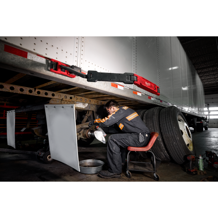 MILWAUKEE M18 ABL-0 APJ, M18™ 2500 Max Lumens Boom Light (BARE UNIT)