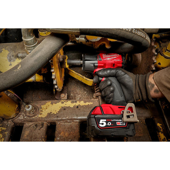 MILWAUKEE M18 FMTIW2F12-0X0 ASIA M18 FUEL™ Gen II 1/2" 881Nm Mid-Torque Impact Wrench (BARE UNIT)