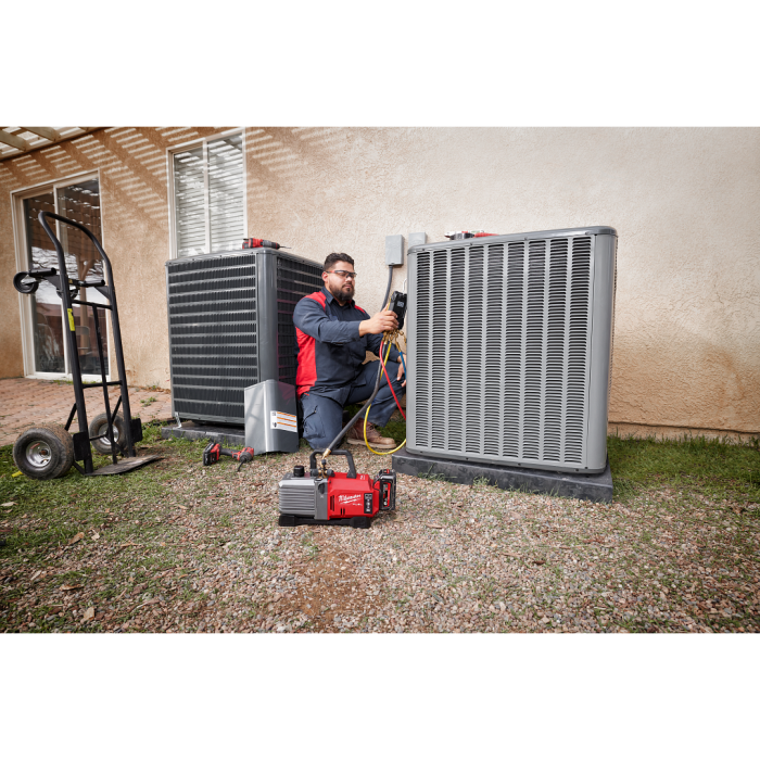 MILWAUKEE M18 FVP5-0 ASIA M18 FUEL™ 5 CFM Vacuum Pump (BARE UNIT)